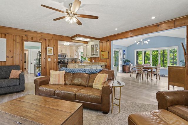 11628 S Lake Chapin Road, Berrien Twp, MI 49103