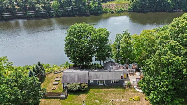 11628 S Lake Chapin Road, Berrien Twp, MI 49103