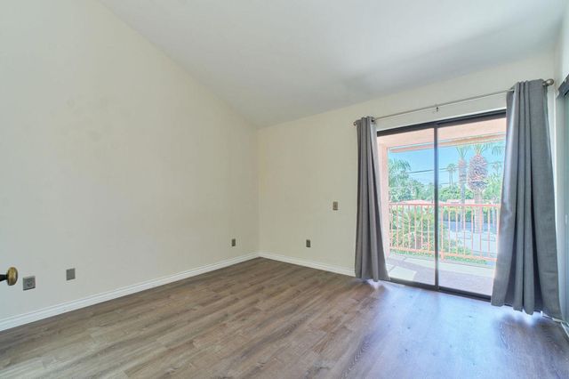 401 E Vista Chino 1, Palm Springs, CA 92262
