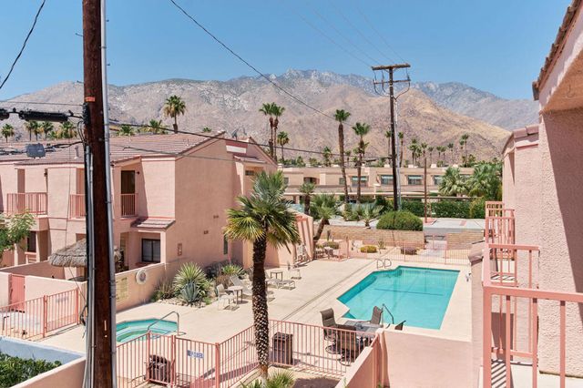 401 E Vista Chino 1, Palm Springs, CA 92262