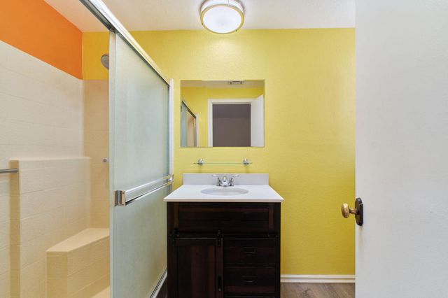 401 E Vista Chino 1, Palm Springs, CA 92262