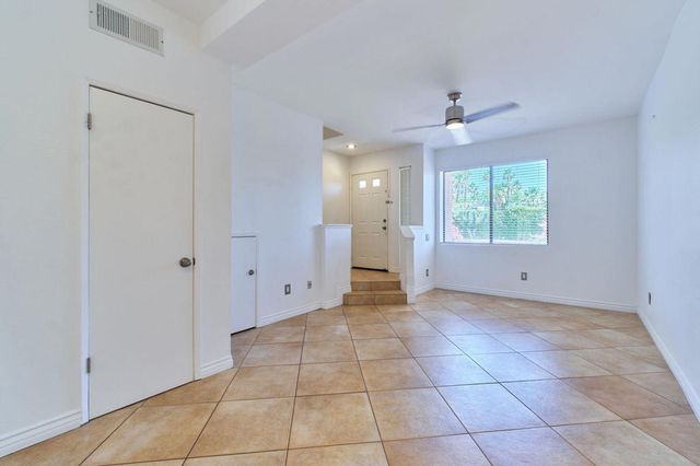 401 E Vista Chino 1, Palm Springs, CA 92262