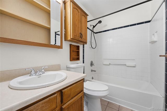 1933 Ensenada Court, Aurora, CO 80011