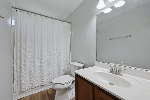 252 Fall Creek DR, Kyle, TX 78640