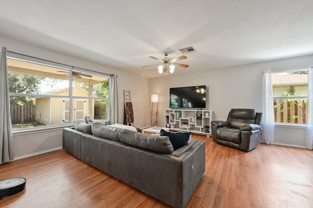 252 Fall Creek DR, Kyle, TX 78640