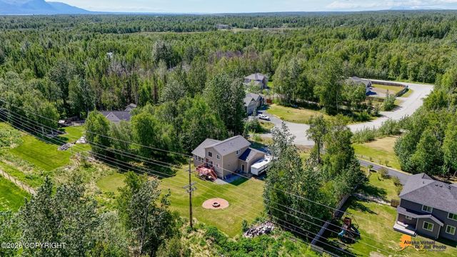 10775 E Meadowlark Circle, Palmer, AK 99645