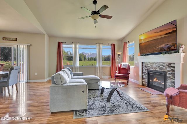 10775 E Meadowlark Circle, Palmer, AK 99645
