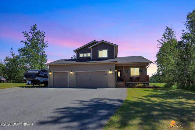10775 E Meadowlark Circle, Palmer, AK 99645