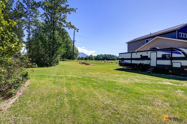 10775 E Meadowlark Circle, Palmer, AK 99645