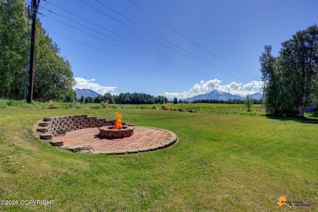 10775 E Meadowlark Circle, Palmer, AK 99645