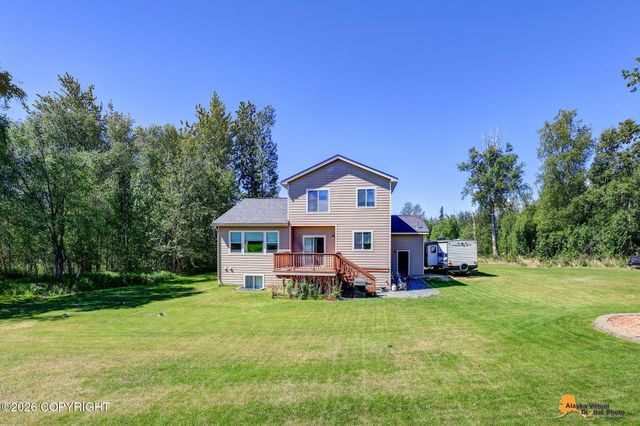 10775 E Meadowlark Circle, Palmer, AK 99645