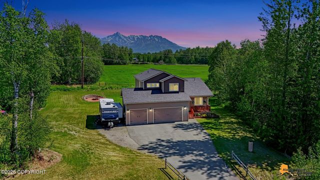 10775 E Meadowlark Circle, Palmer, AK 99645