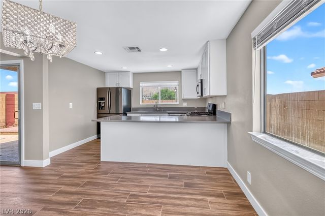 490 Searchlight Drive, Las Vegas, NV 89110