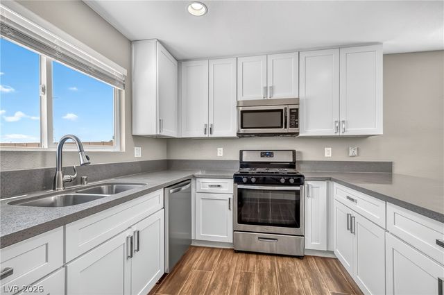 490 Searchlight Drive, Las Vegas, NV 89110