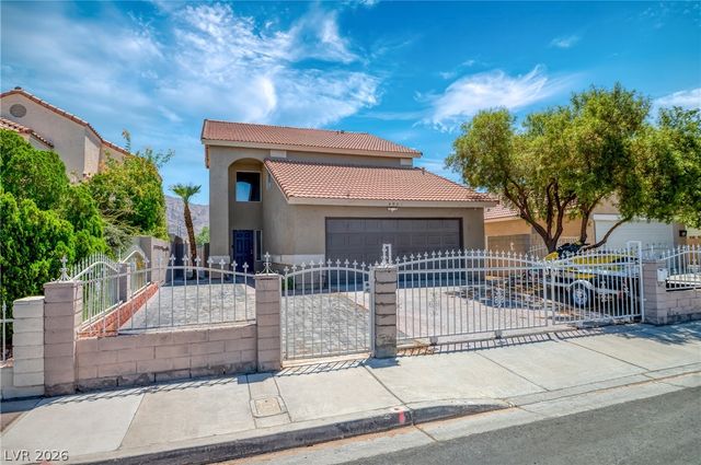 490 Searchlight Drive, Las Vegas, NV 89110