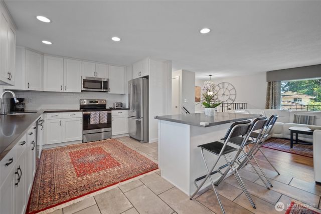 913 92nd Street SE, Everett, WA 98208