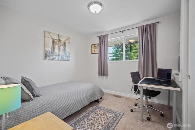 913 92nd Street SE, Everett, WA 98208