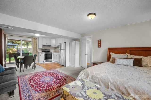 913 92nd Street SE, Everett, WA 98208