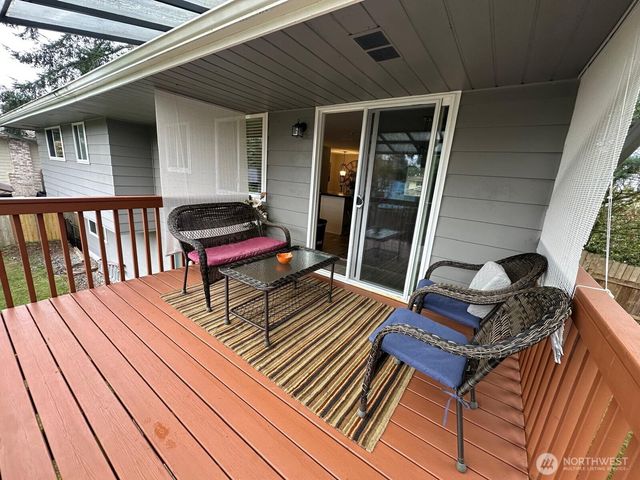 913 92nd Street SE, Everett, WA 98208
