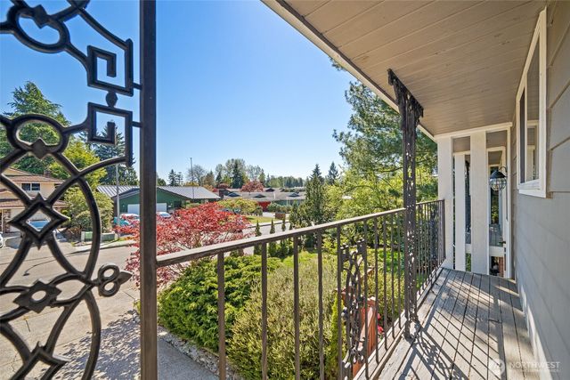 913 92nd Street SE, Everett, WA 98208