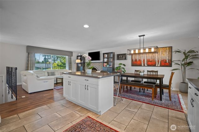 913 92nd Street SE, Everett, WA 98208