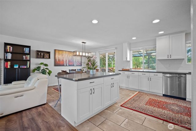 913 92nd Street SE, Everett, WA 98208