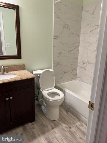 10028 MAPLE LEAF DR, Gaithersburg, MD 20886