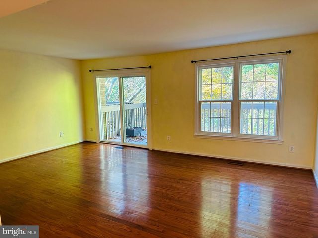 10028 MAPLE LEAF DR, Gaithersburg, MD 20886