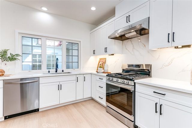 26 Seton, Irvine, CA 92612