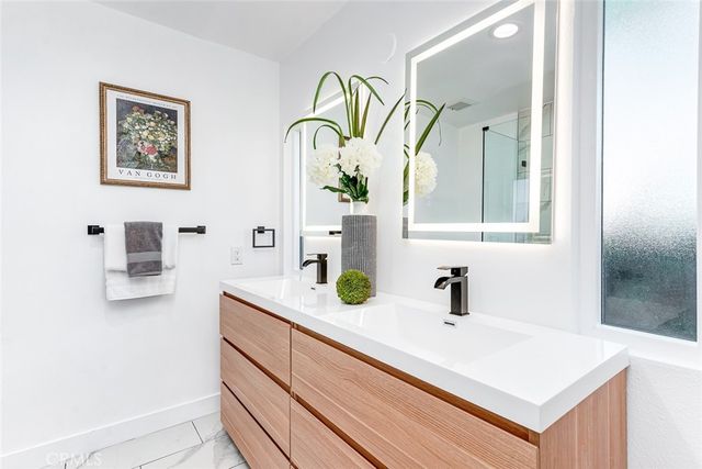 26 Seton, Irvine, CA 92612