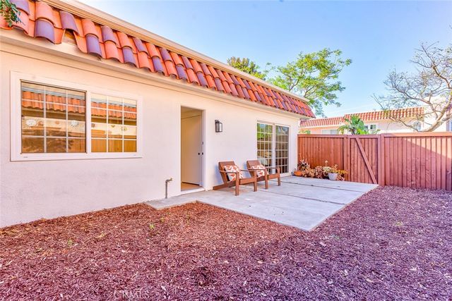 26 Seton, Irvine, CA 92612