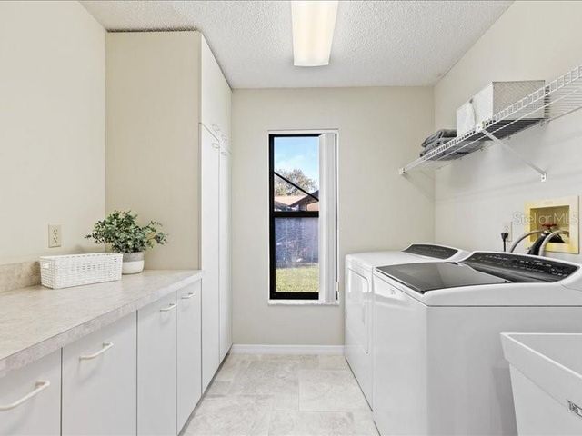 607 WATERFORD CIRCLE E, Tarpon Springs, FL 34688