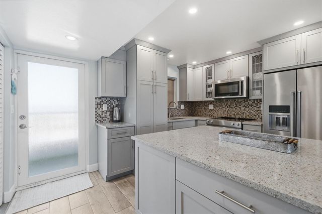 400 N Surf Road 704, Hollywood, FL 33019