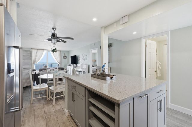 400 N Surf Road 704, Hollywood, FL 33019