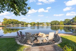 10S506 Whittington Lane, Naperville, IL 60564