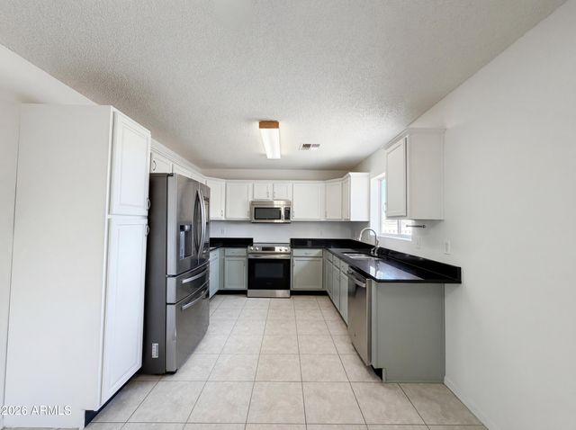 23115 E OXBOW Drive, Florence, AZ 85132