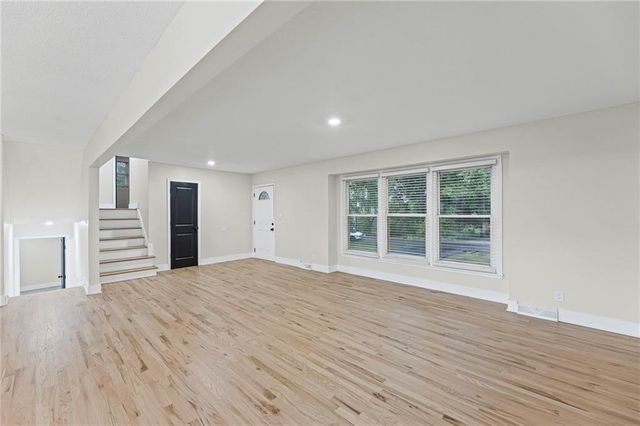 10515 W 170th Terrace, Overland Park, KS 66221