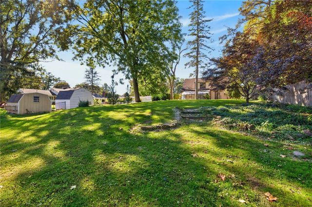 956 South Lincoln Road, Perinton, NY 14445
