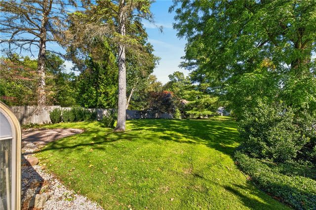 956 South Lincoln Road, Perinton, NY 14445
