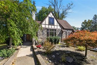 956 South Lincoln Road, Perinton, NY 14445