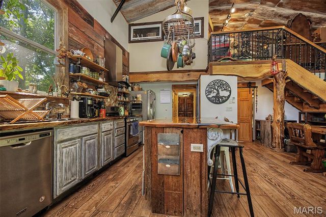 133 Wood Valley Trail, Pacific, MO 63069