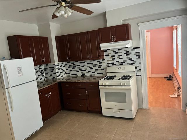 352 French Street, Bridgeport, CT 06606