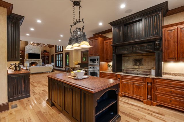 264 Featherstone Drive, Sunset, SC 29685