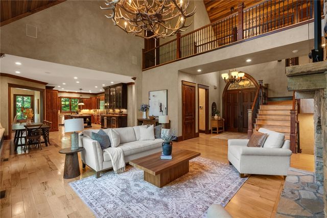 264 Featherstone Drive, Sunset, SC 29685