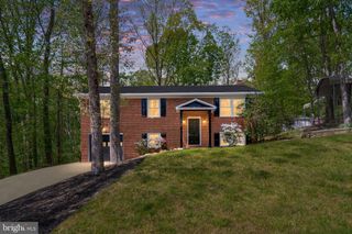 10704 ANN DAVIS DR, Fredericksburg, VA 22408
