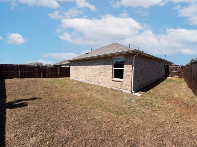 2214 Nightgrove Circle, Crandall, TX 75114