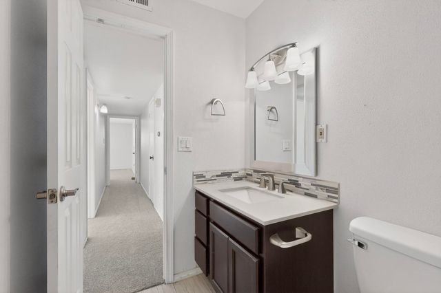 3804 Big Bend Road NE, Albuquerque, NM 87111