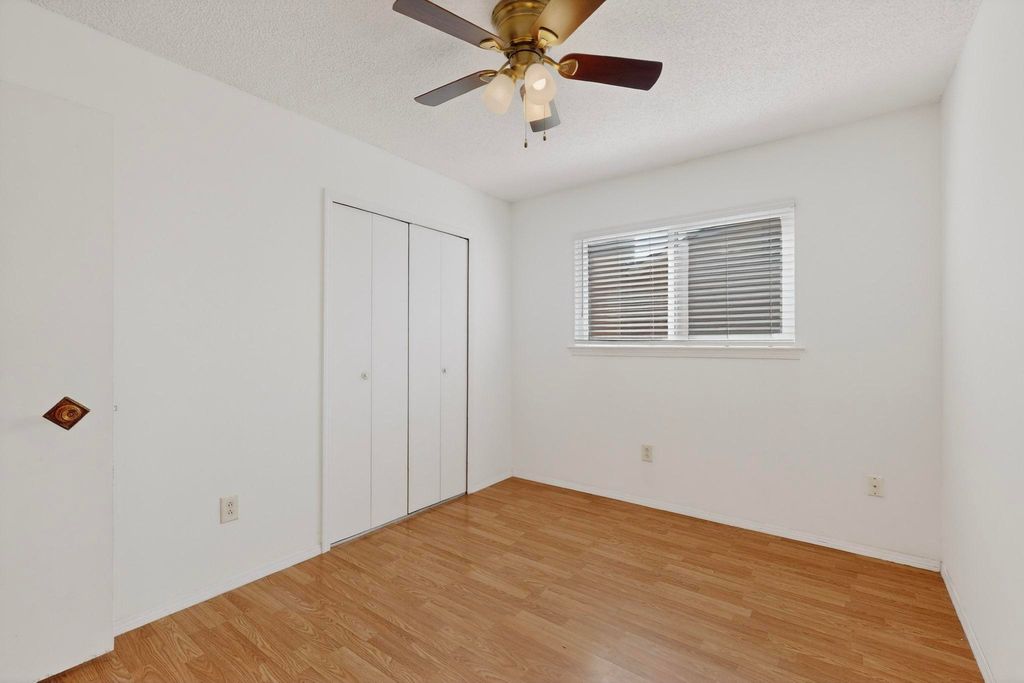 Image 29 of property listing at 3804 Big Bend Road NE, Albuquerque, NM 87111