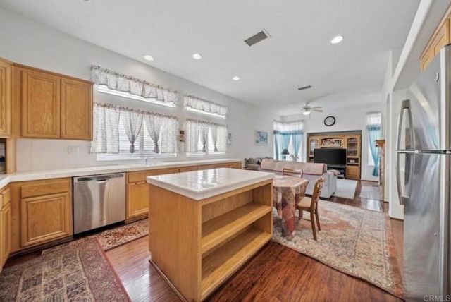 1999 Pecan Tree Street, Hemet, CA 92545