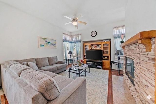 1999 Pecan Tree Street, Hemet, CA 92545